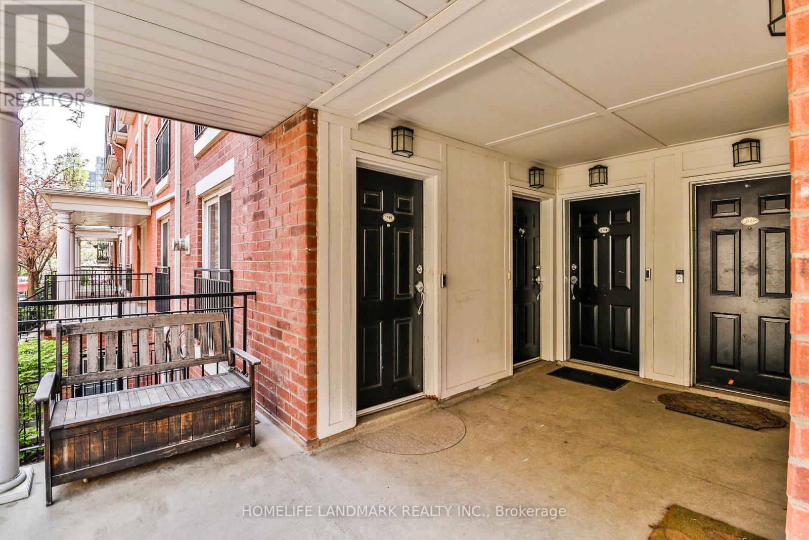 1521 - 26 LAIDLAW STREET