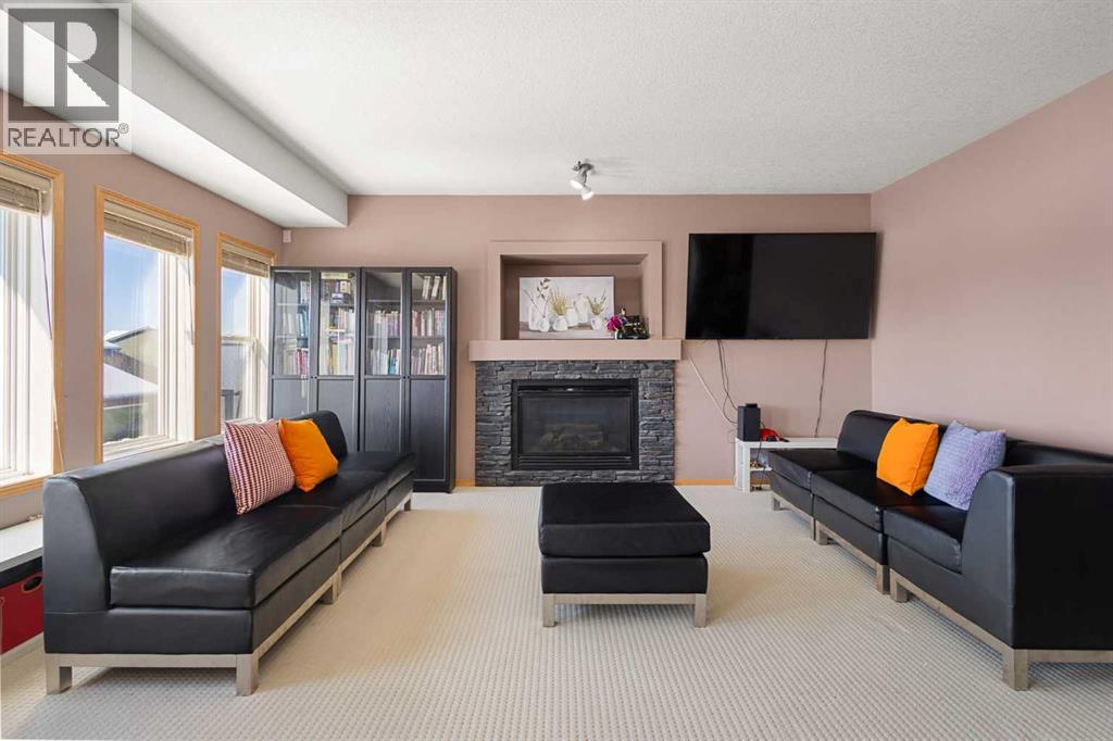 146 Panamount Villas NW