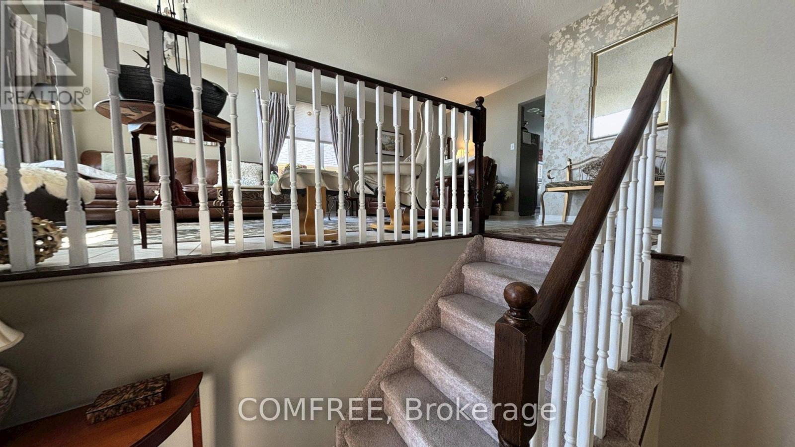 284 ROCKINGHAM COURT