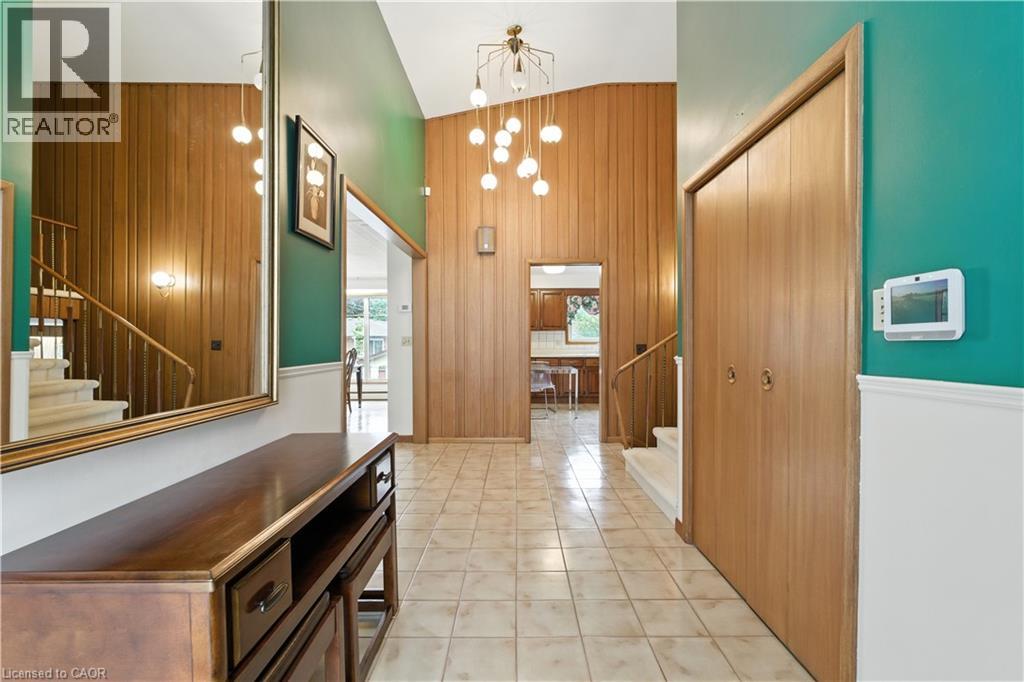 16 SOUTHILL Drive