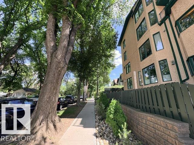 #205 9131 99 ST NW