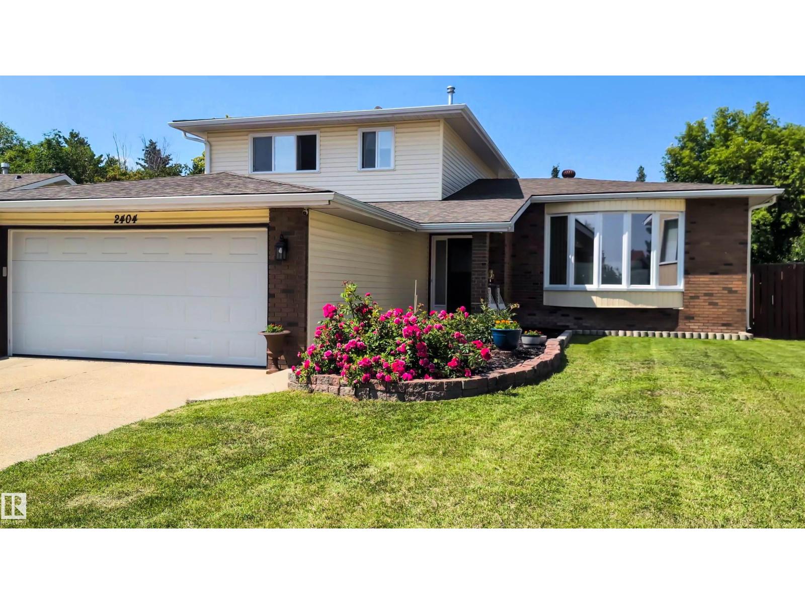2404 80 ST NW