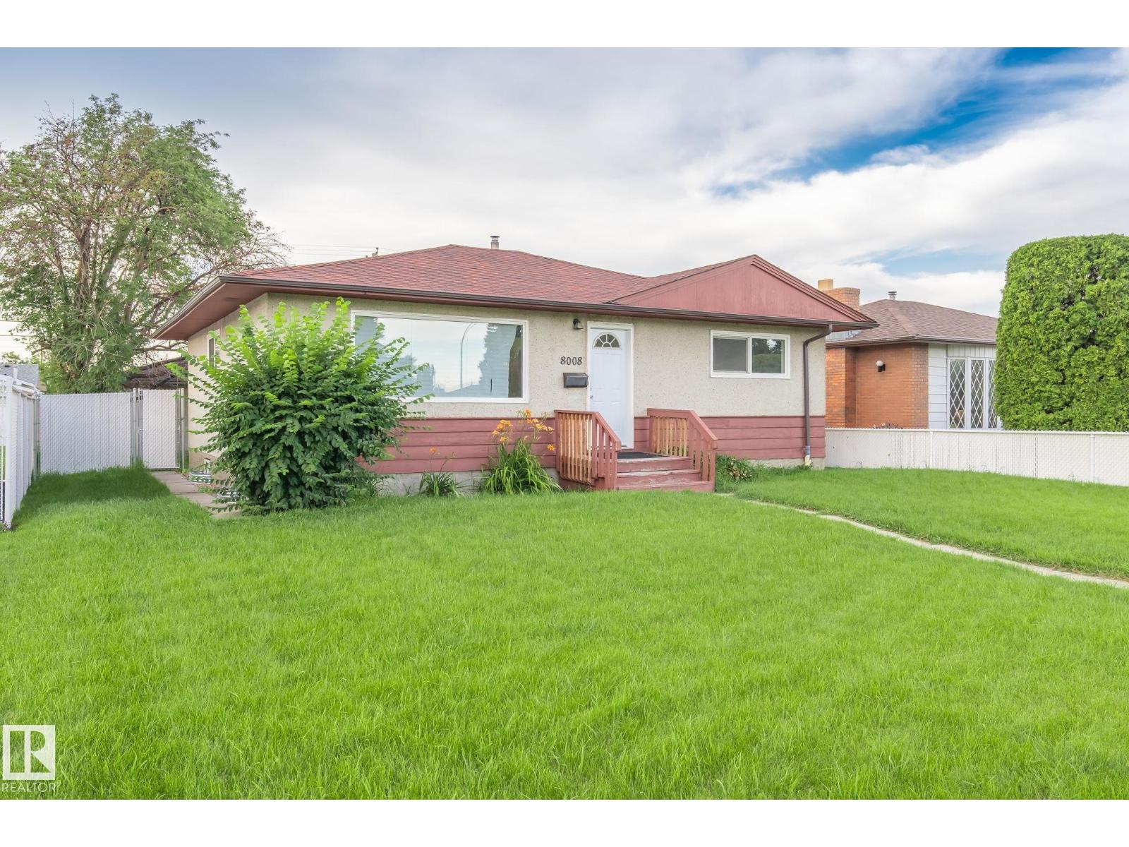 8008 129A AV NW