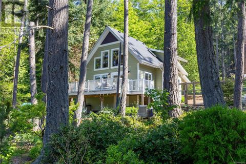 2643 Shoal Rd Pender Island BC V0N2M2