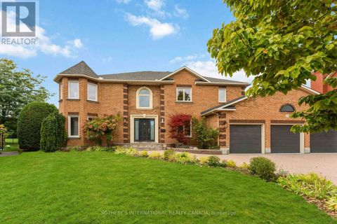 19 CAMPFIELD COURT Ottawa ON K2E7X8