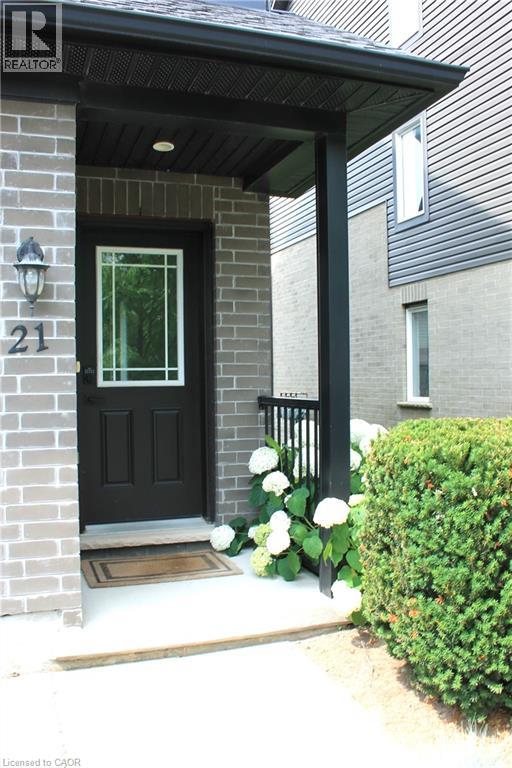 12 POPLAR Drive Unit# 21
