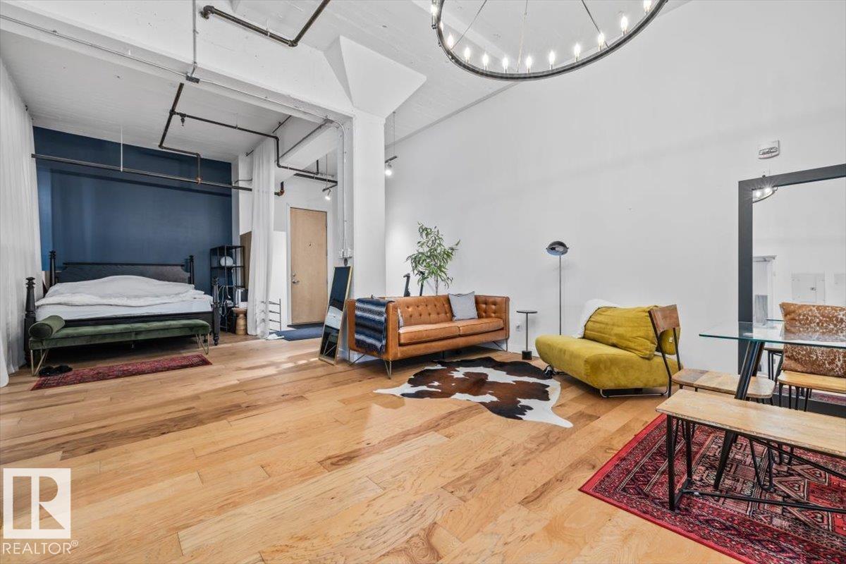 #237 10309 107 ST NW