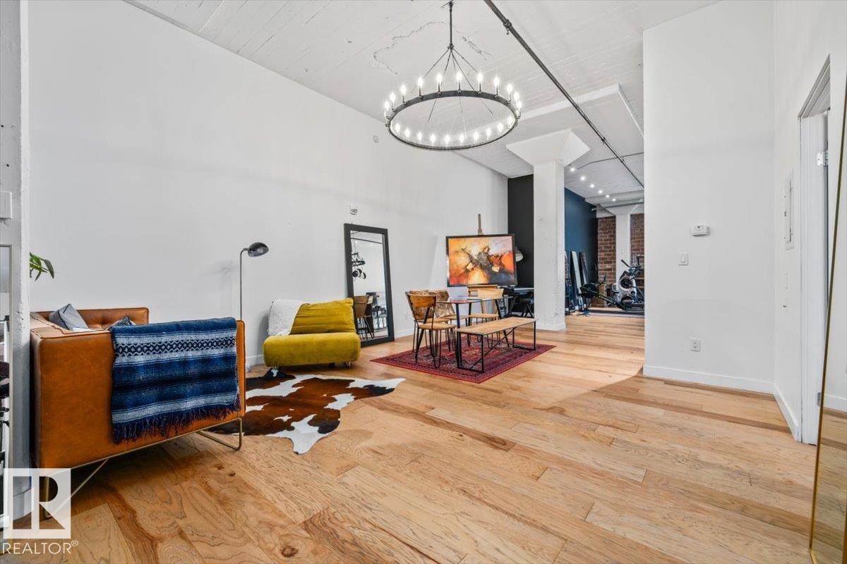 #237 10309 107 ST NW