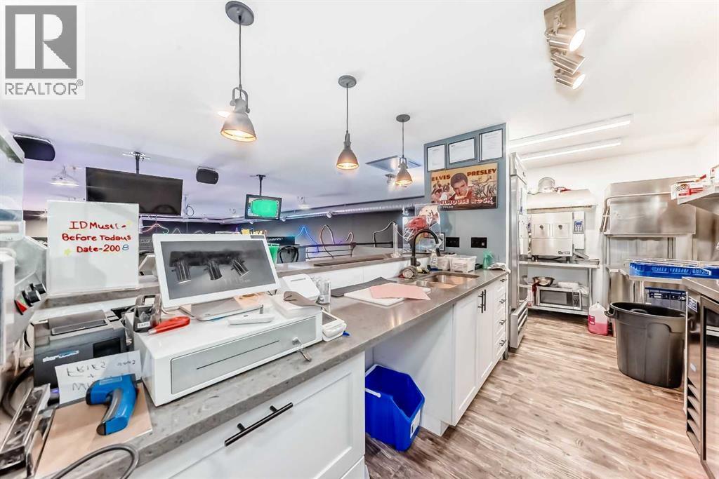 105, 245 Canal Avenue