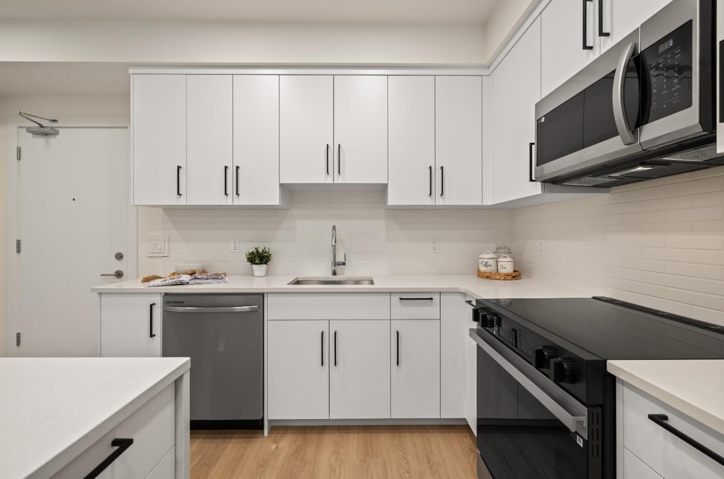 309 33816 SOUTH FRASER WAY