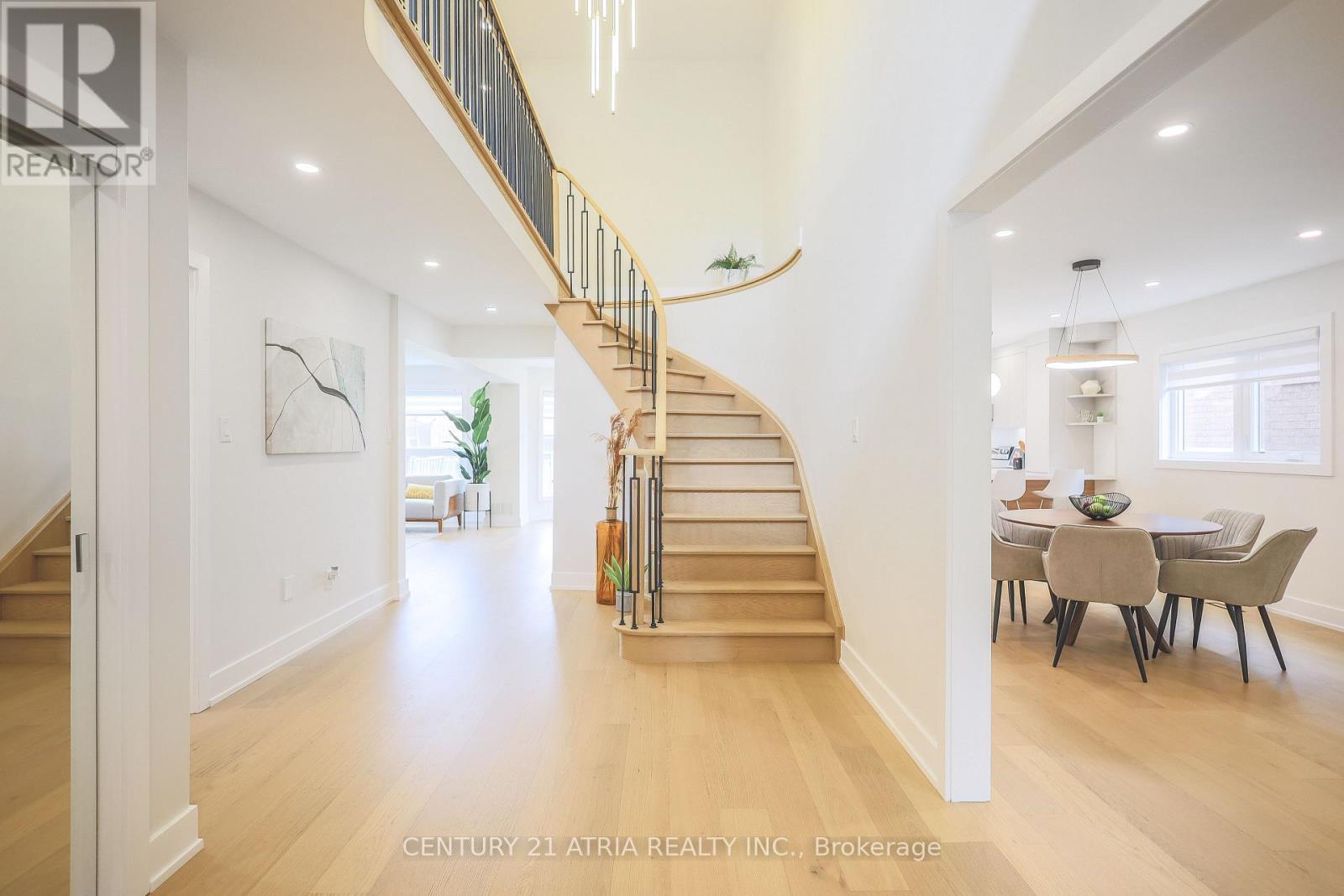 34 RAYNES CRESCENT