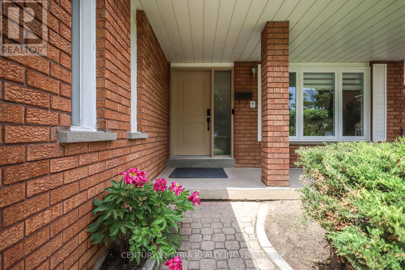 34 RAYNES CRESCENT