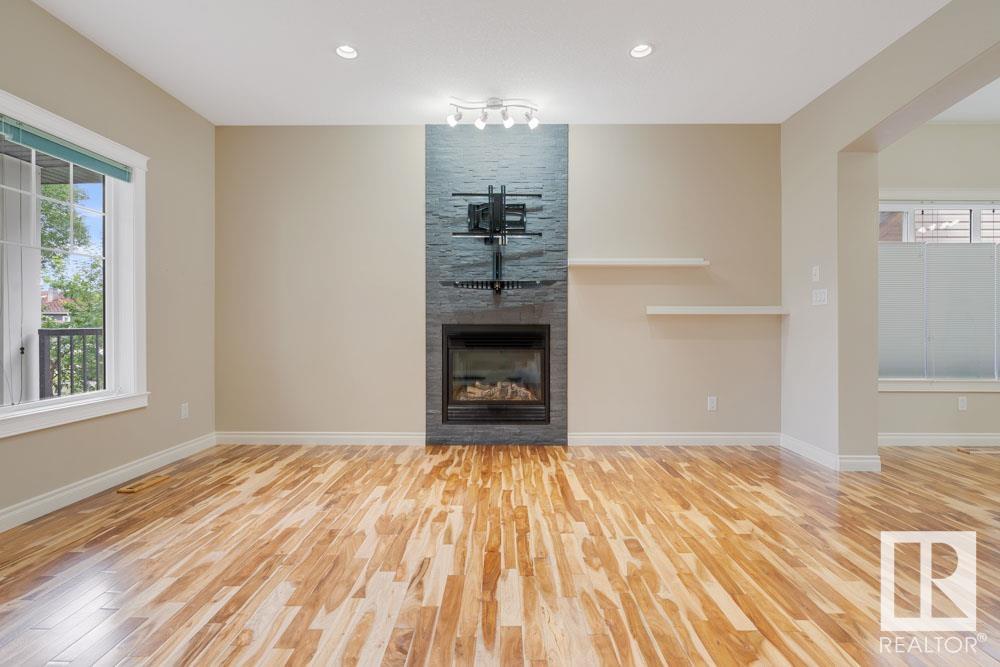12029 69 ST NW