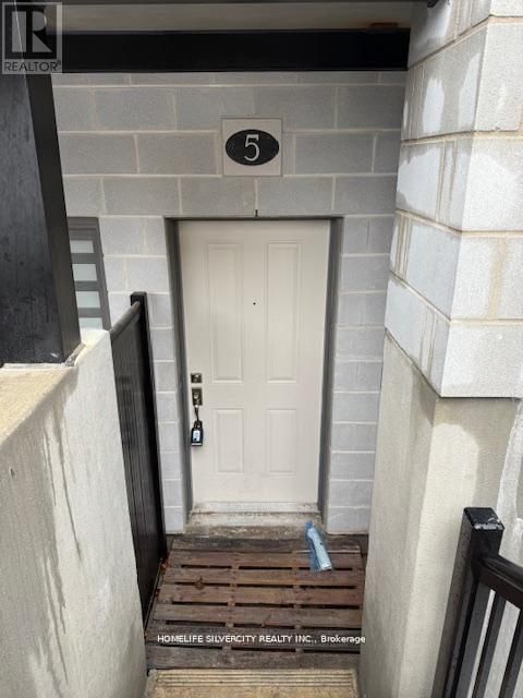 5 - 25 ISHERWOOD AVENUE Cambridge ON N1R0E2