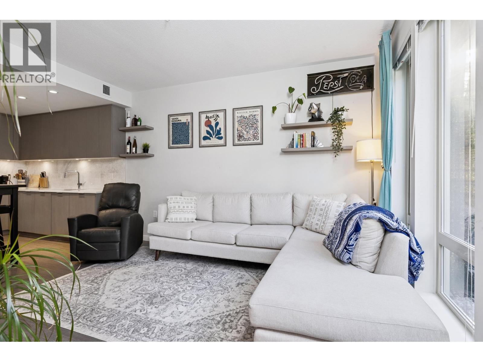 106 2632 LIBRARY LANE