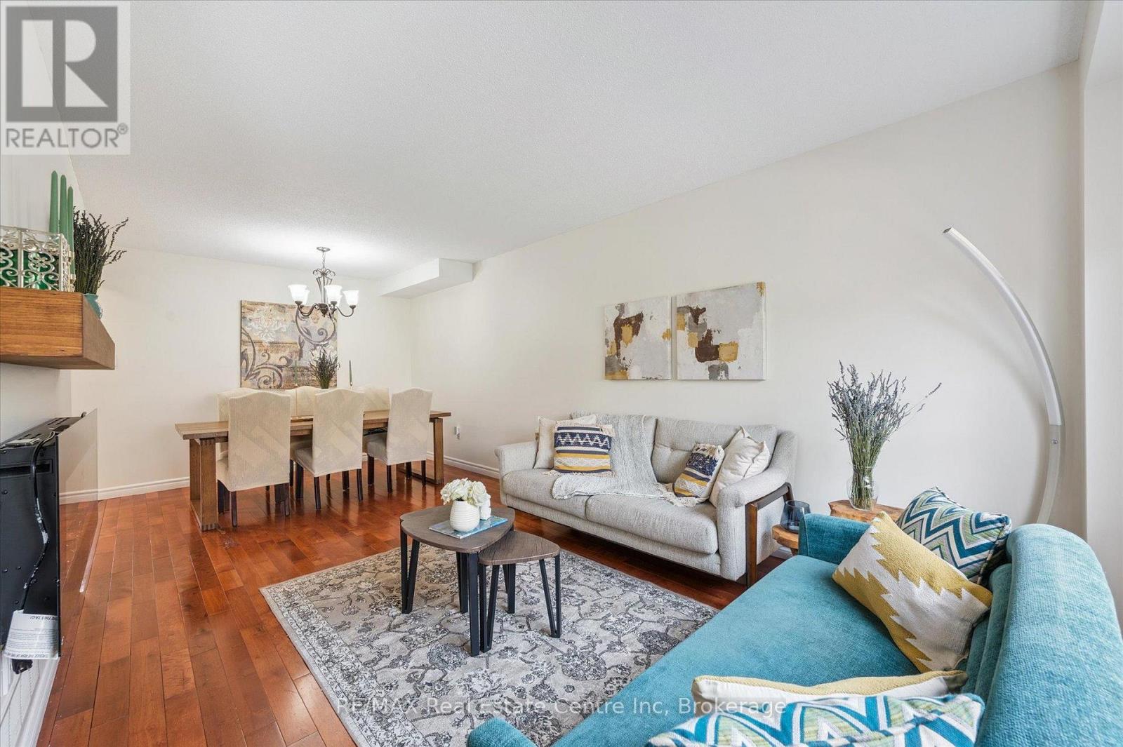 24 WILKIE CRESCENT
