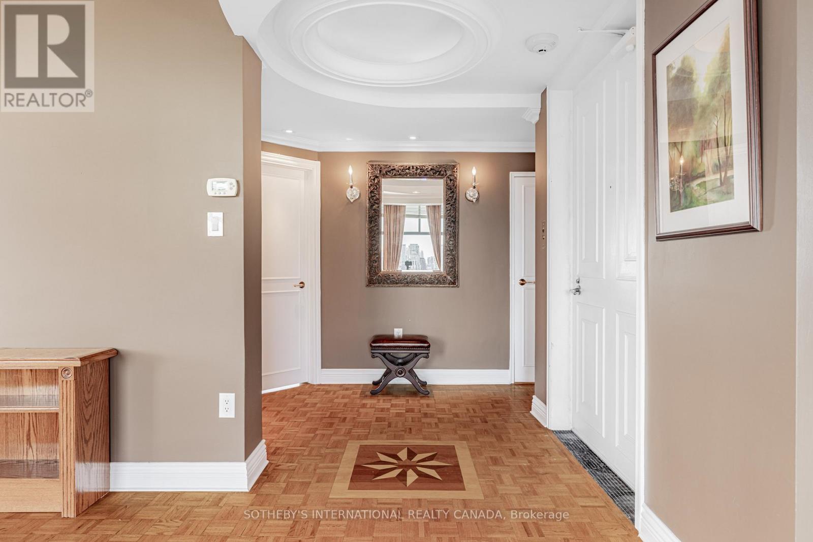 13 - 423 AVENUE ROAD