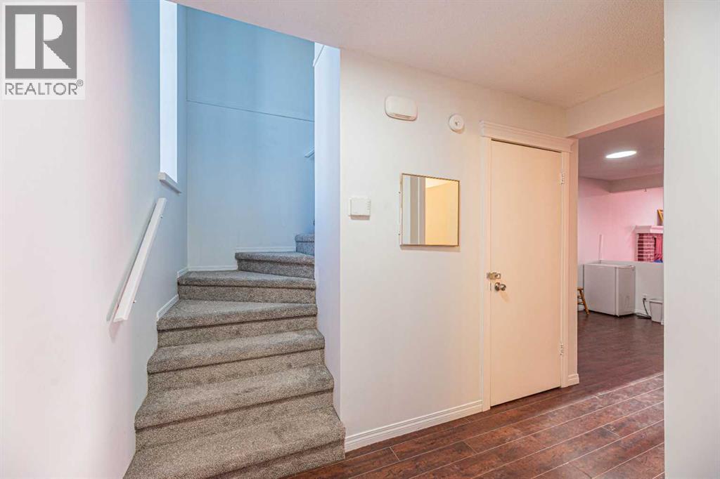 38 Martindale Drive NE