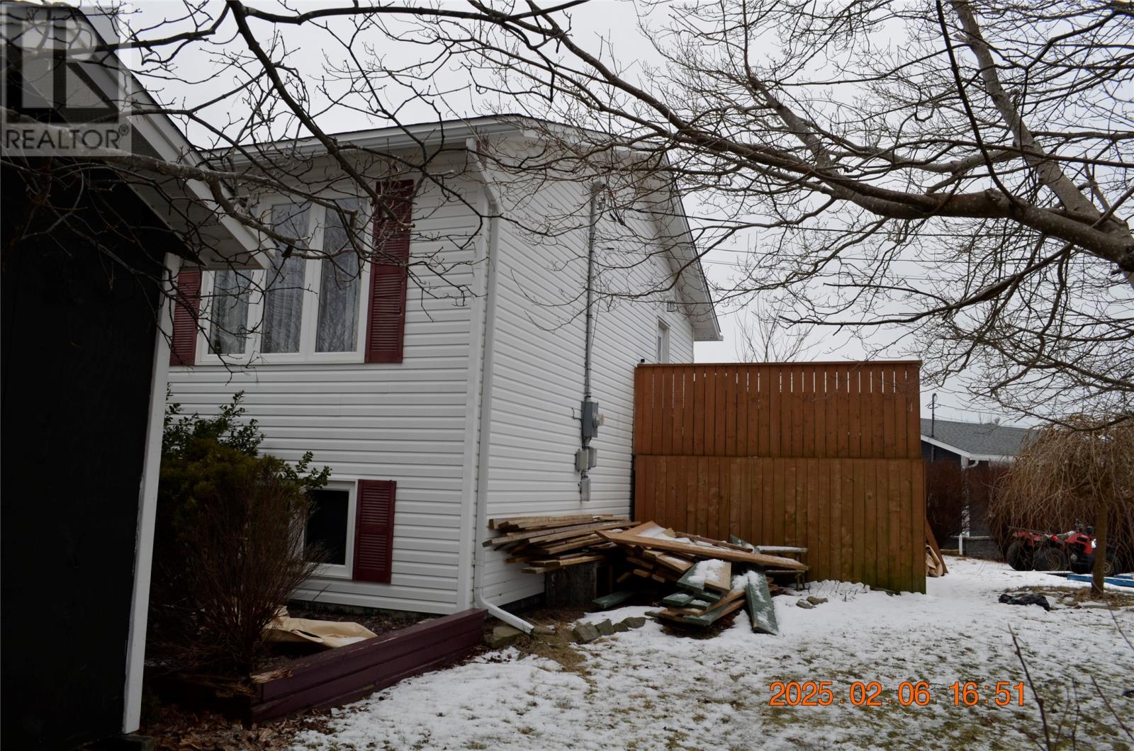45 Roberts Road N
