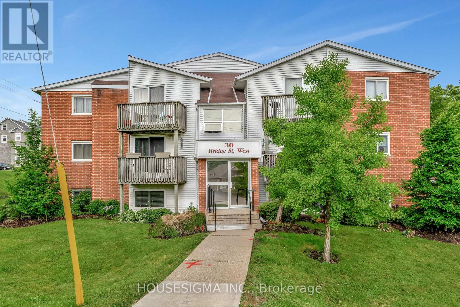 206 - 30 BRIDGE STREET W