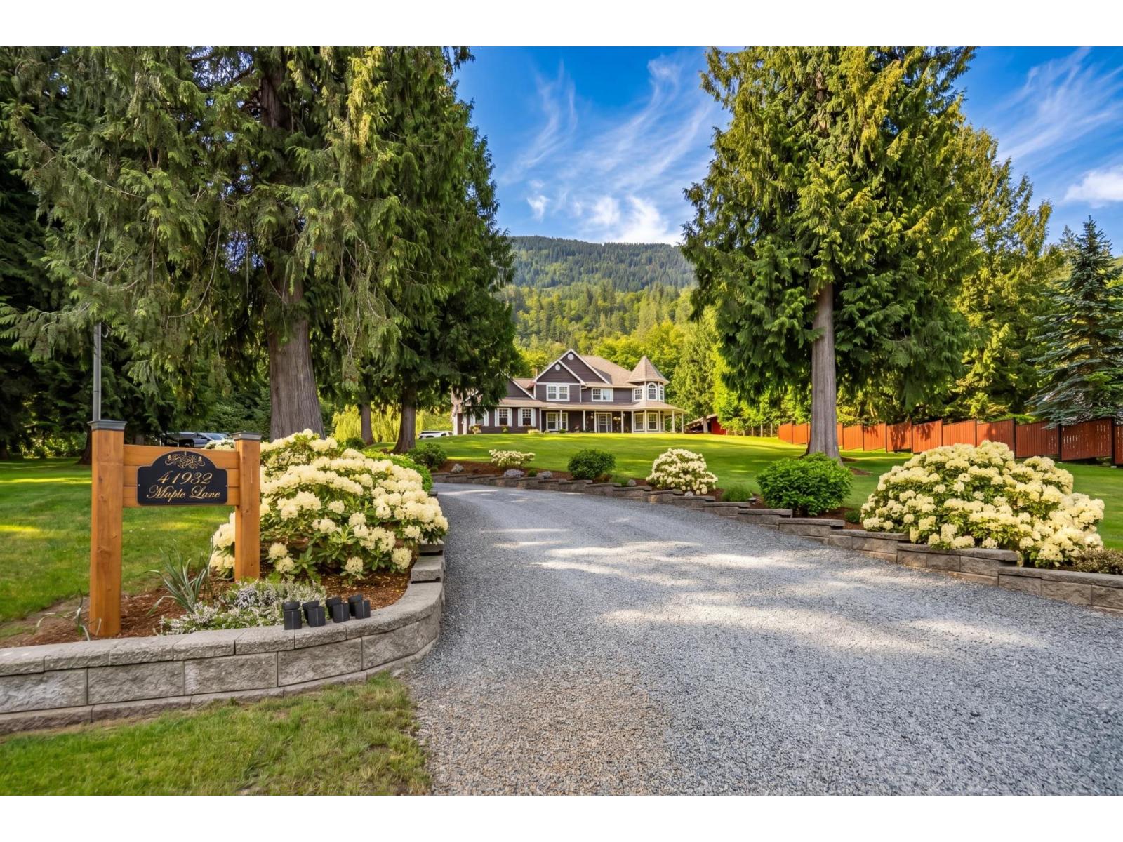 41932 MAPLE LANE|Majuba Hill