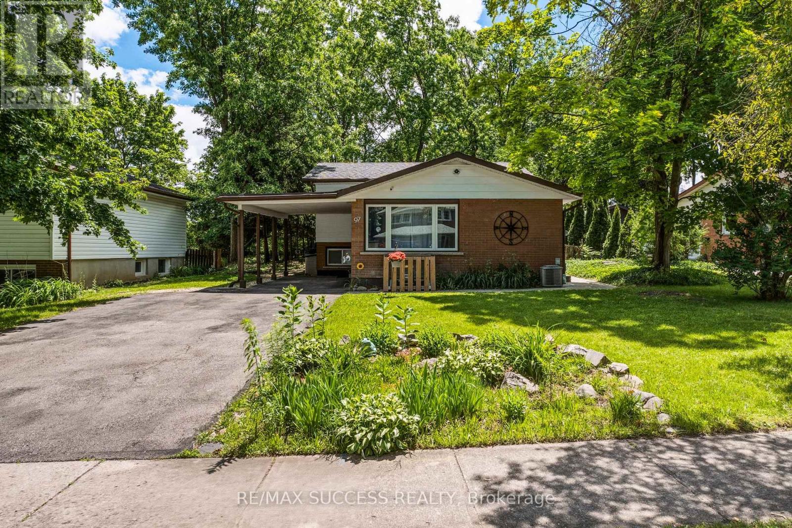 97 BLYTHWOOD ROAD
