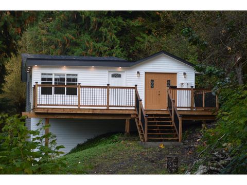 45992 GURNEY ROAD|Cultus Lake East Cultus Lake BC V2R5A8