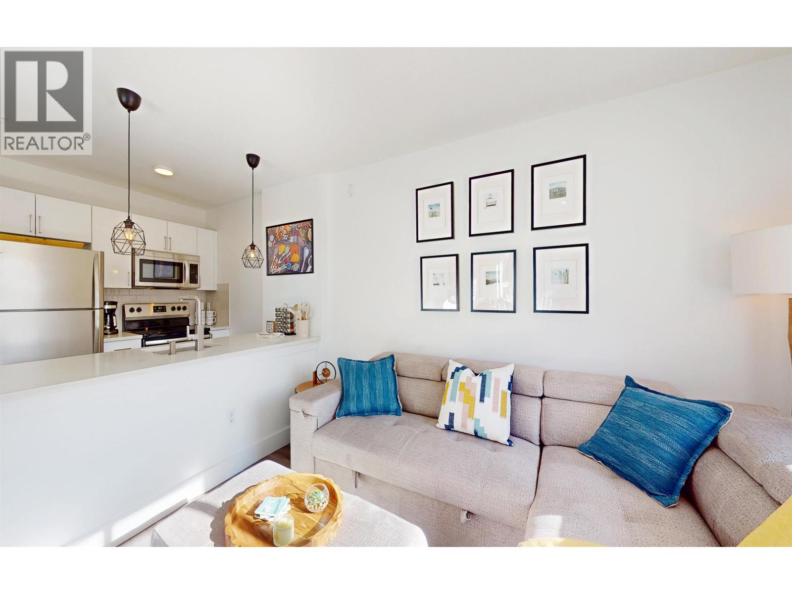 449 4314 MAIN STREET