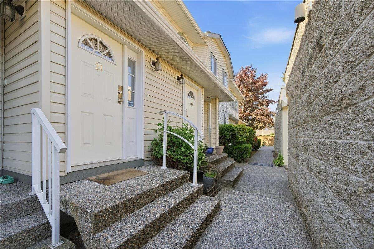21 5750 174TH STREET