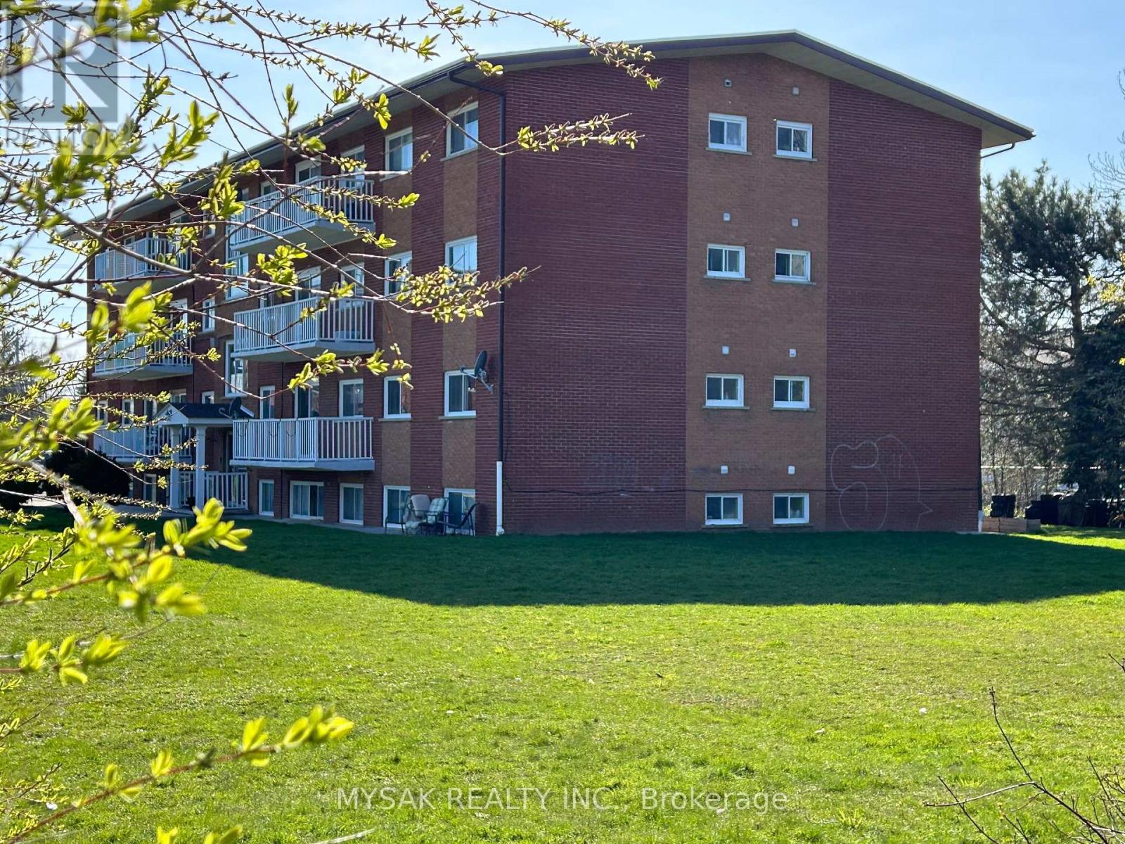 497 VICTORIA ROAD N