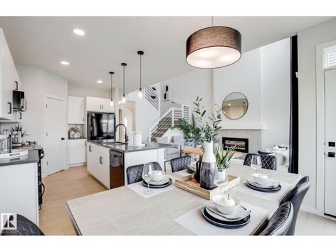 6923 51 AV Beaumont AB T4X3E4