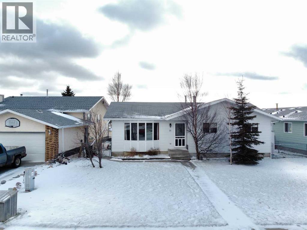 Photo 1 of 49 — 31 Hollinger Drive, Swan Hills, AB T0G2C0