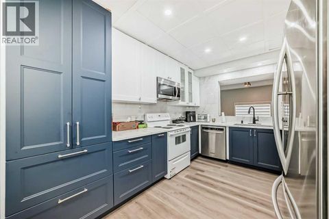 2, 7 Westland Road Okotoks AB T1S1Z1