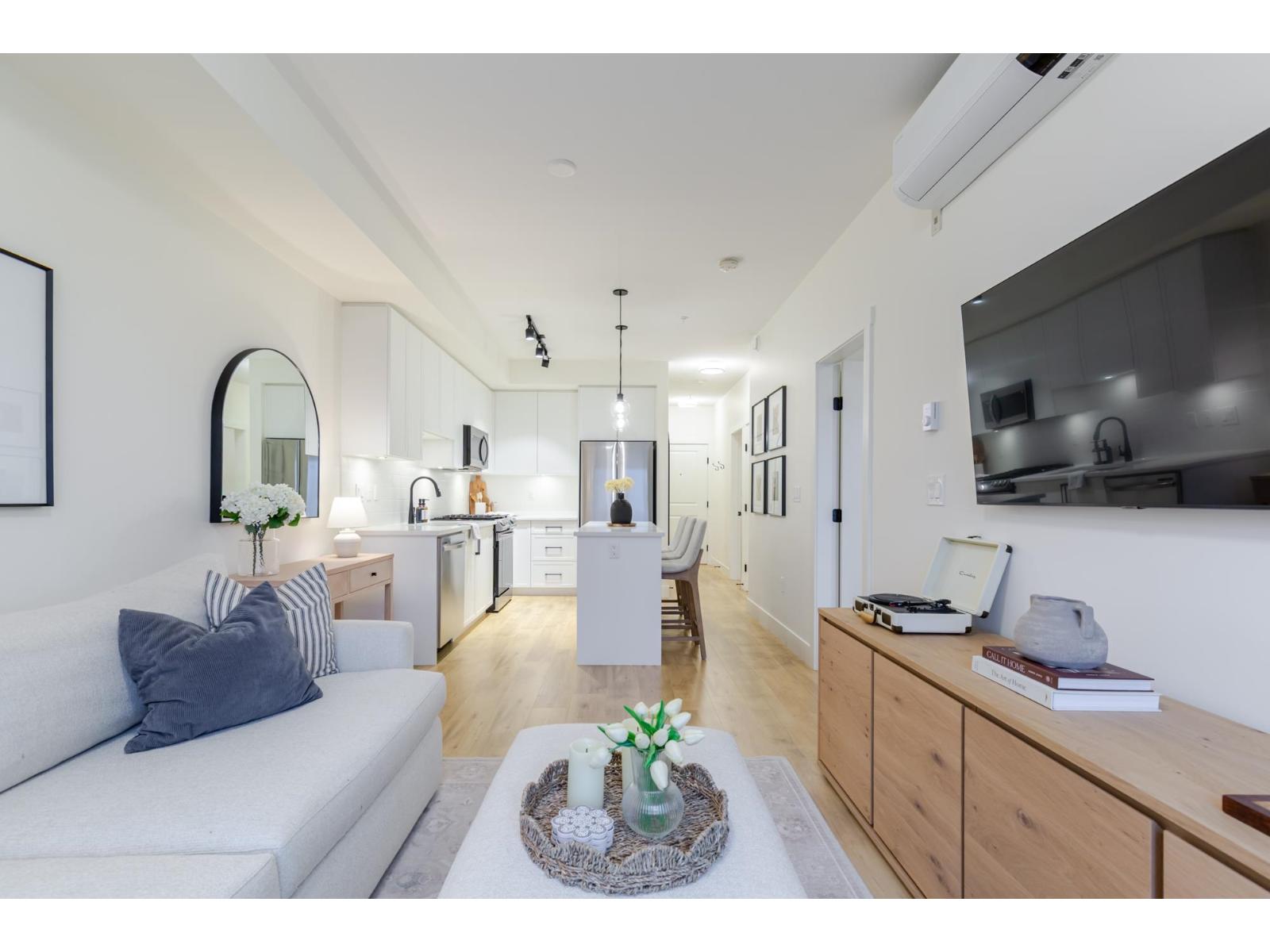 214 19935 75A AVENUE