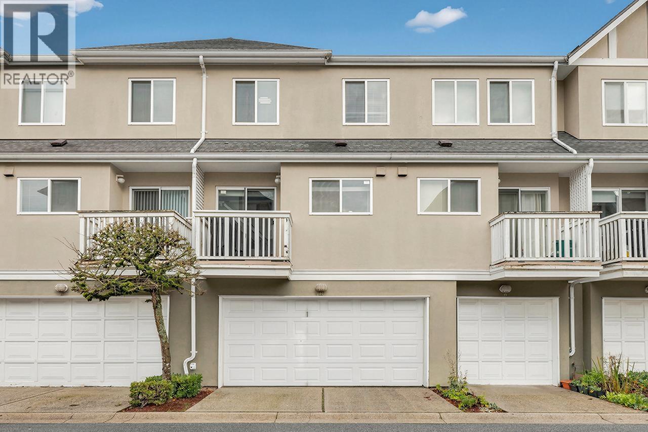 14 7831 GARDEN CITY ROAD