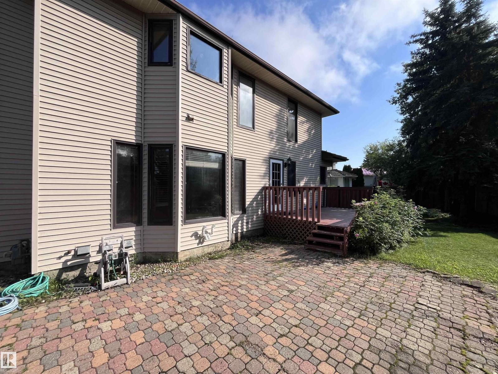 507 BURTON CL NW