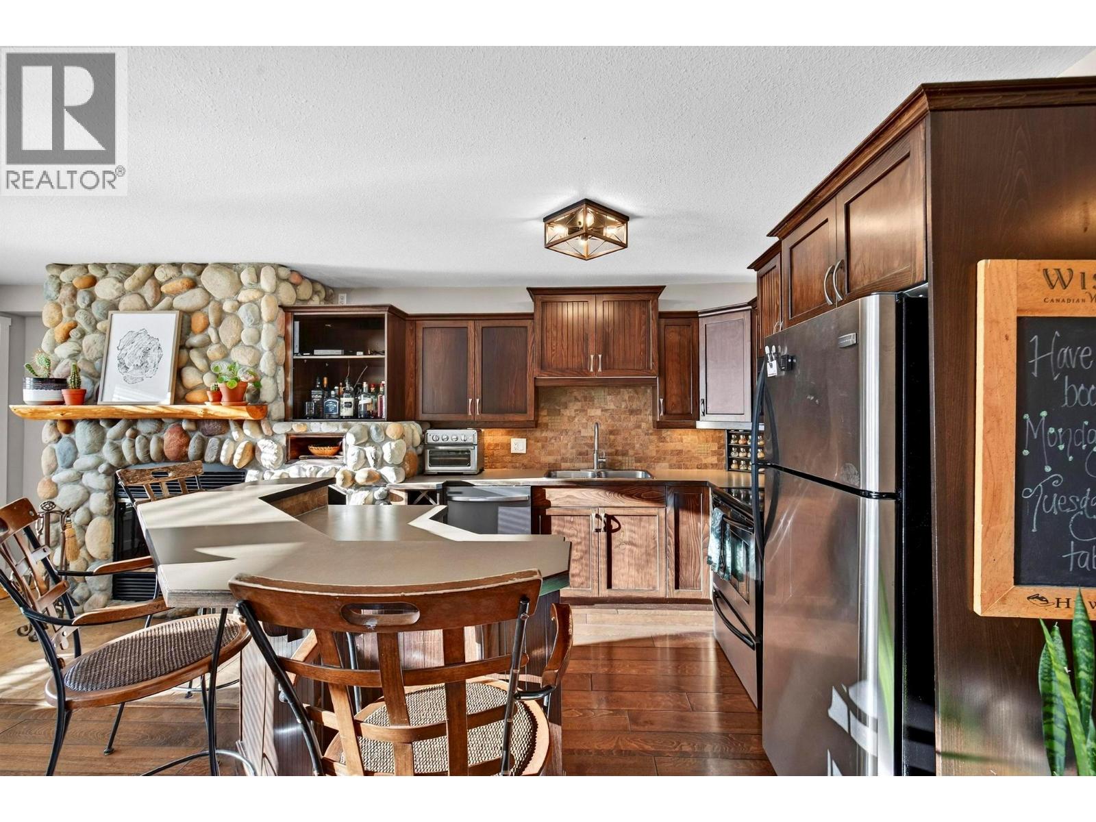 7375 Porcupine Road Unit# 104