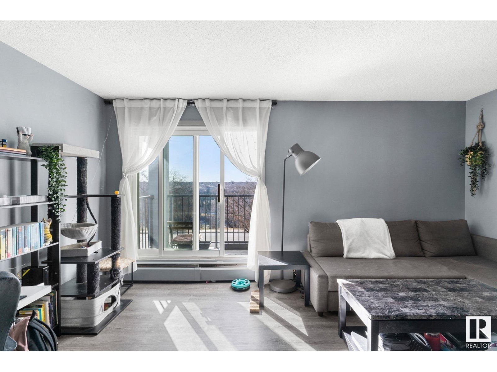 #306 8310 JASPER AV NW