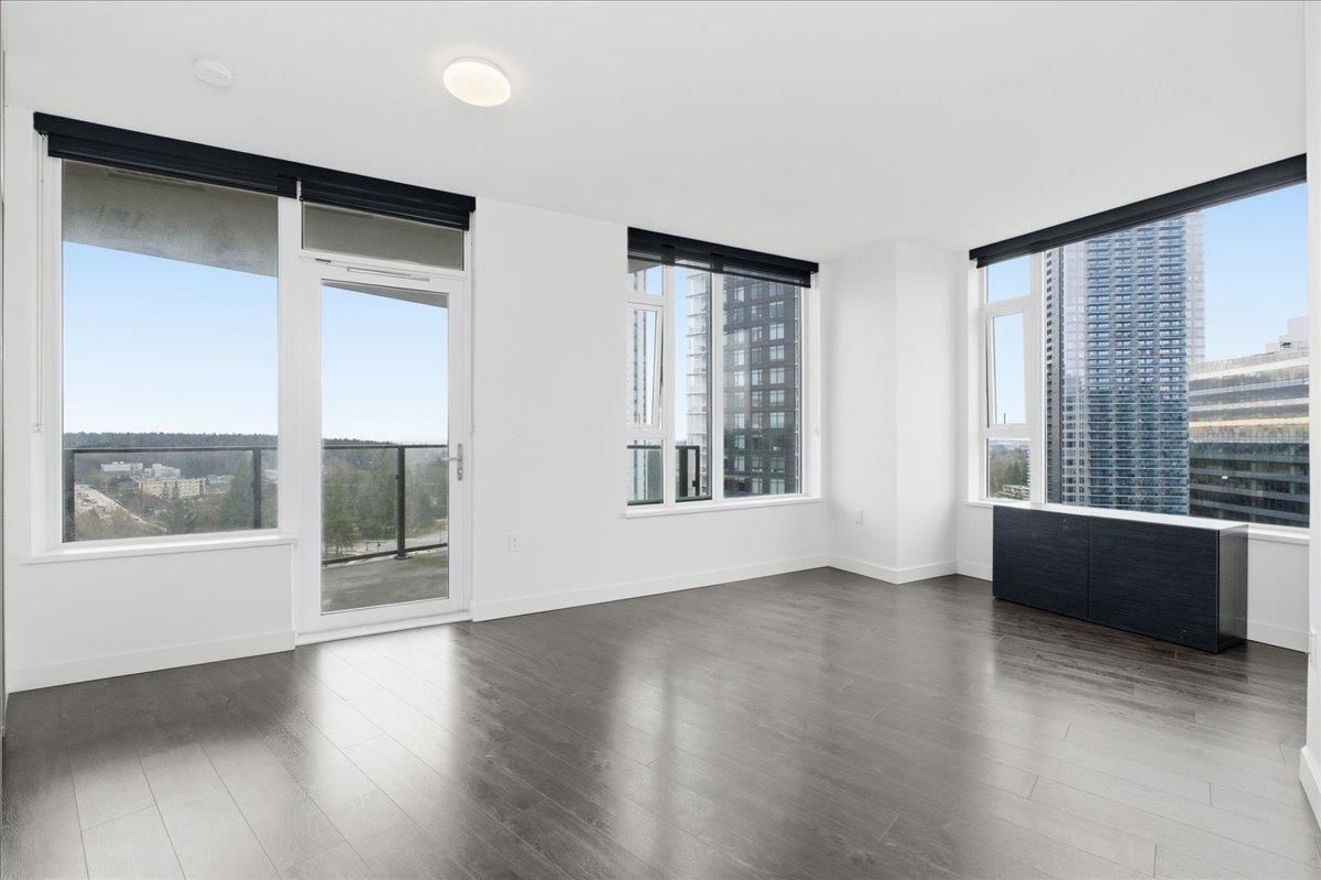 1610 9887 WHALLEY BOULEVARD