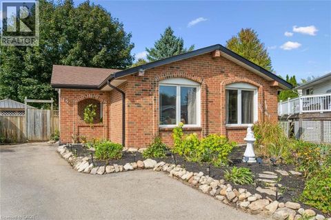 15 AVRA Court Guelph ON N1H7B2