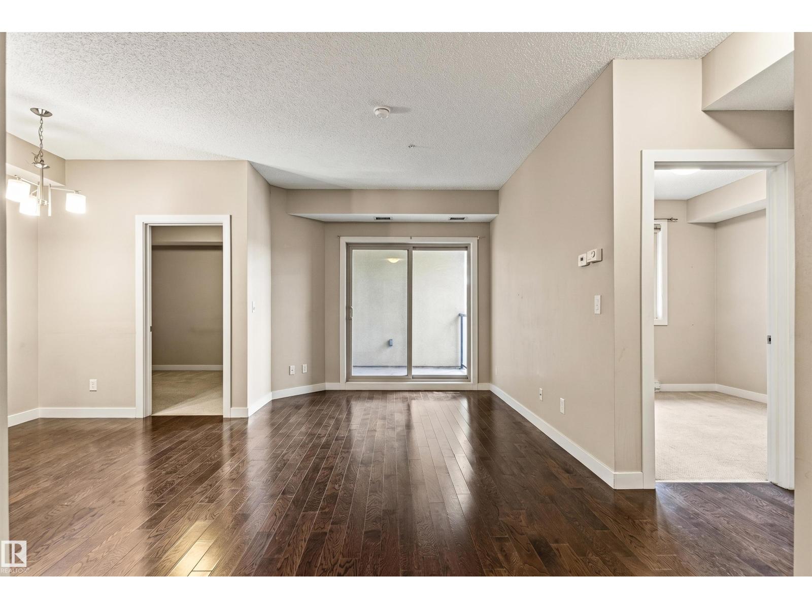 #316 10520 56 AV NW NW