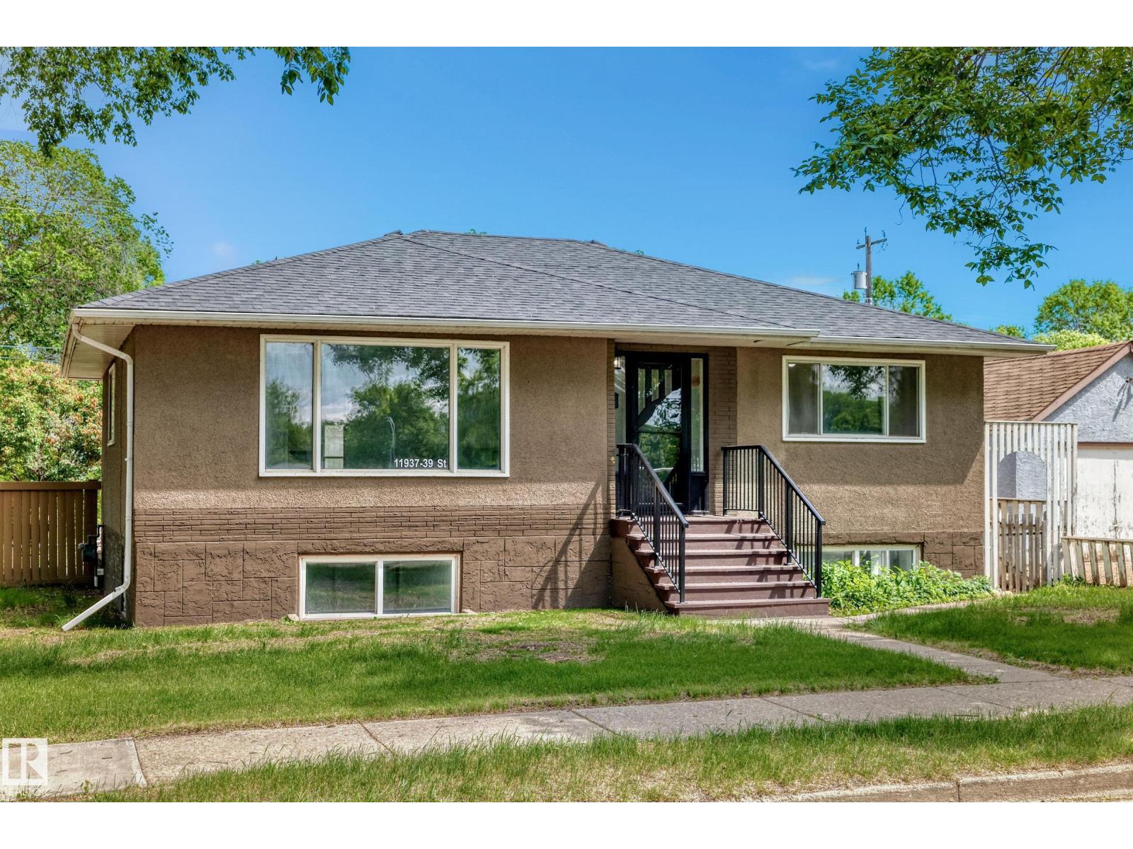 11937 39 ST NW NW