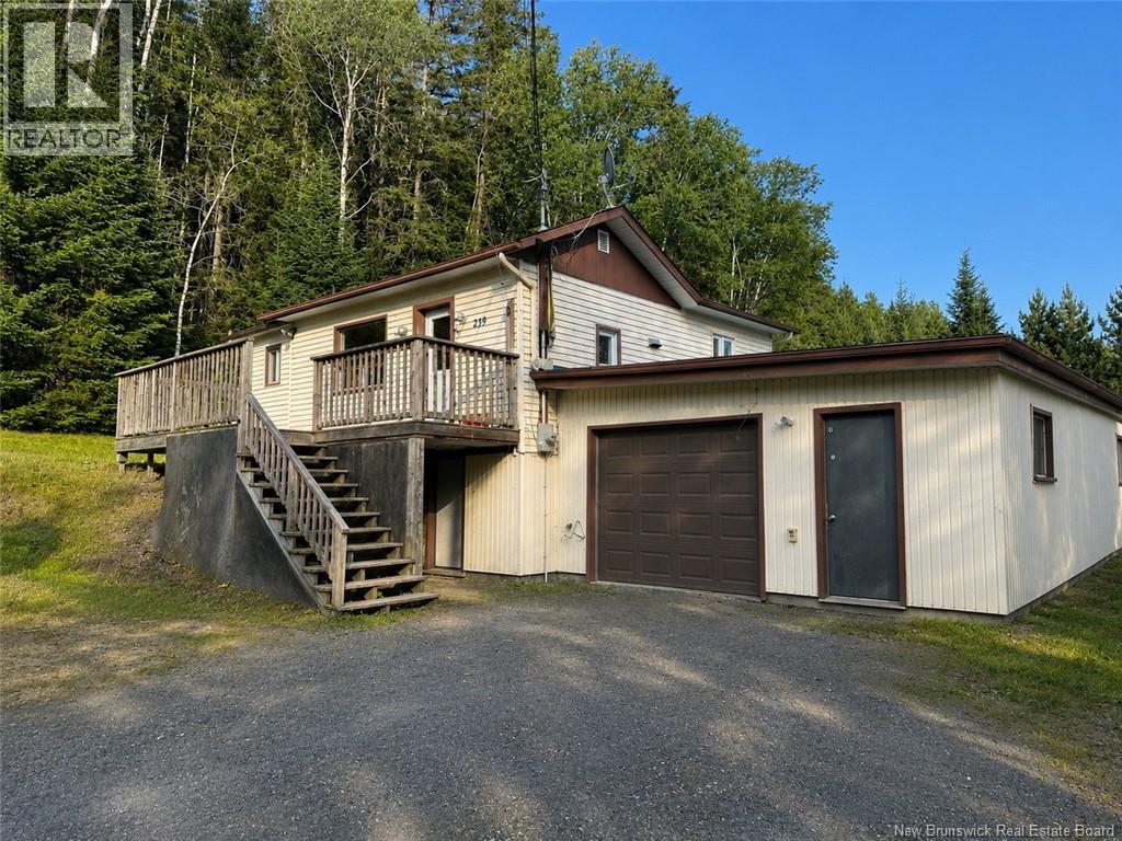 Photo 1 of 11 — 239 Titus Road, Saint-Joseph-De-Madawaska, NB E7B2S9
