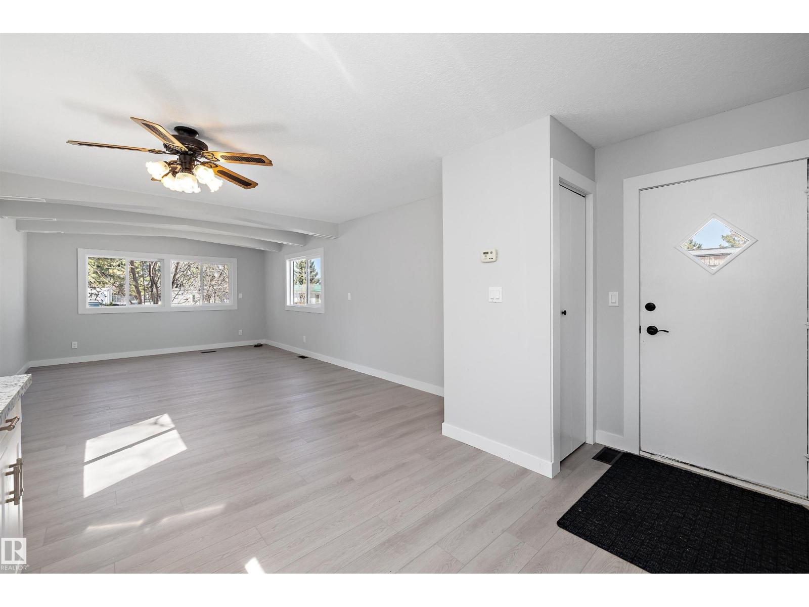 44 Rim RD NW