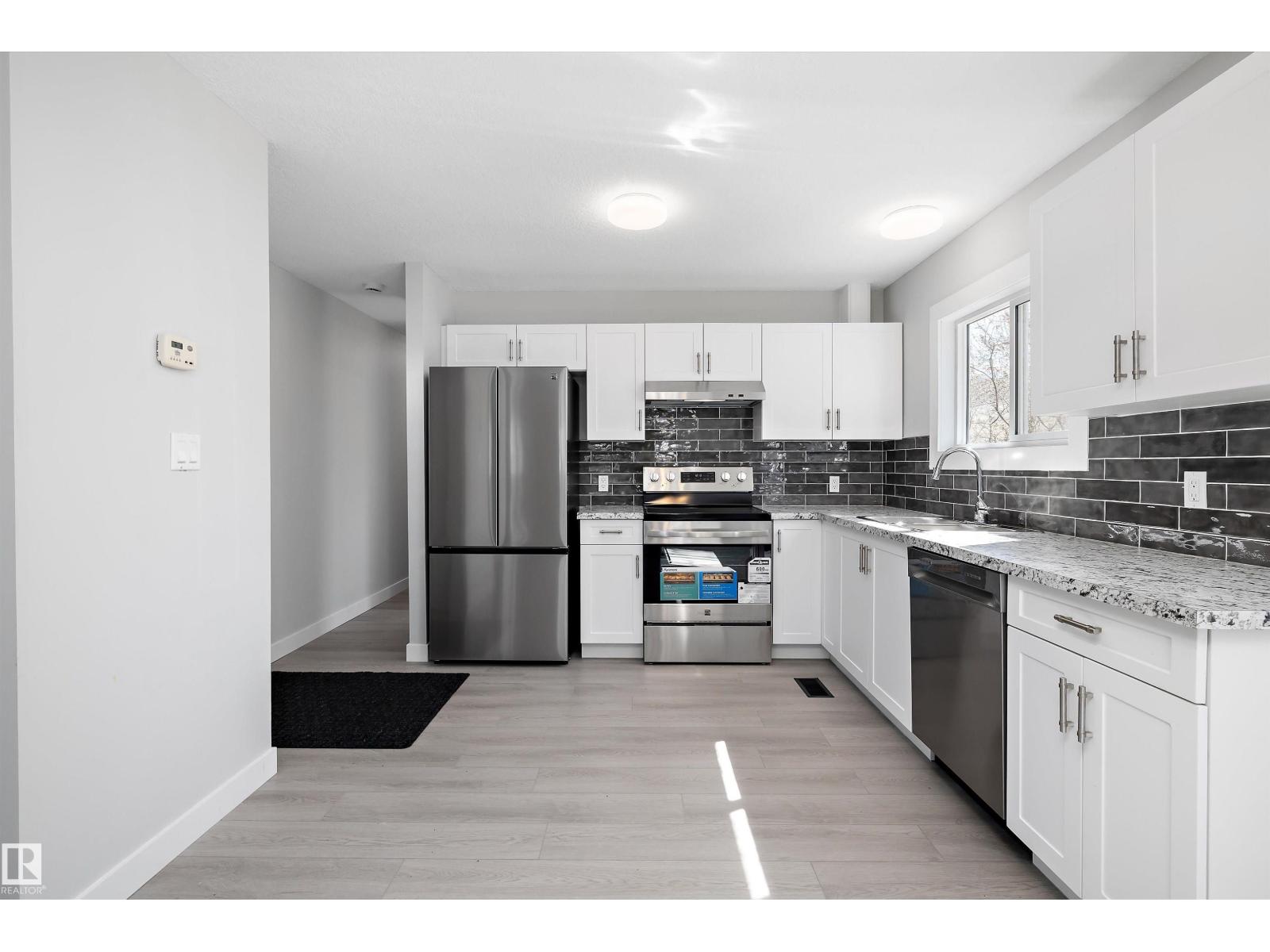 44 Rim RD NW
