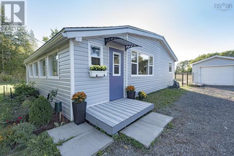 209 Ghana Avenue New Glasgow NS B2H4X2