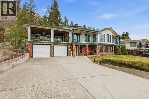 845 Mount Royal Drive Kelowna BC V1Y3M3