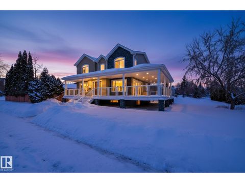 9714 87 ST NW Edmonton AB T6C3J3