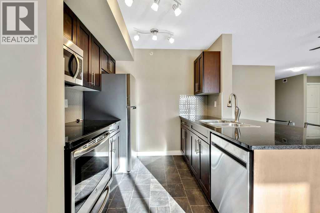 7402, 403 Mackenzie Way SW