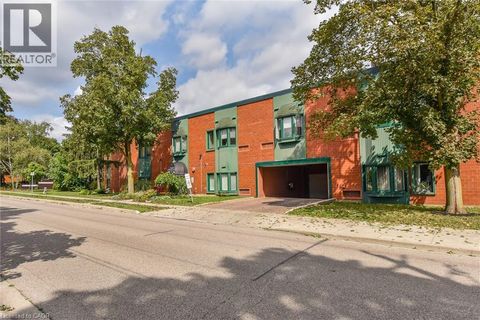 1009 QUEENSTON Road Unit# 216 Cambridge ON N3H3K7
